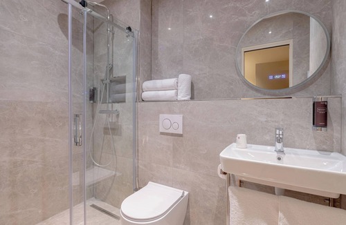 Orly Hotel | Grand Hôtel Senia