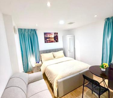 Madinat Zayed House | Grand International