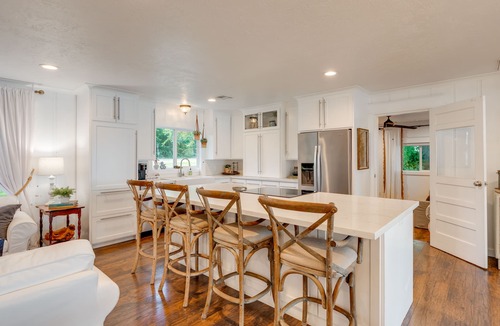 Tia Juana House | Grand Lakefront Oasis with boat dock. Minutes to boat ramps and off-roading