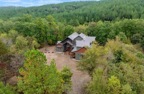 Broken Bow House | Grand Marquee