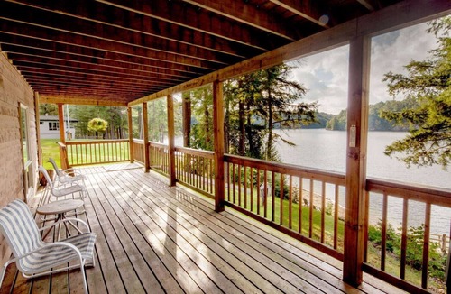 Seguin Cabin | Grand Muskokan Cottage - Maximum 14 guests