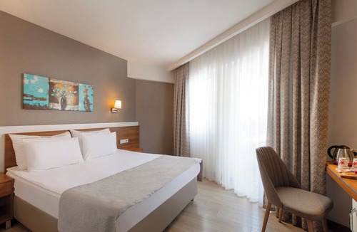 Kundu Hotel | Grand Park Lara