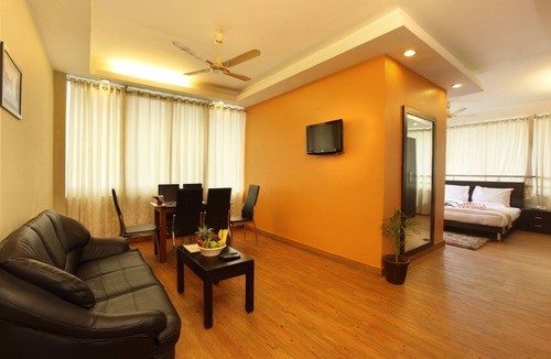 Moolakadai Hotel | Grand Plaza Munnar