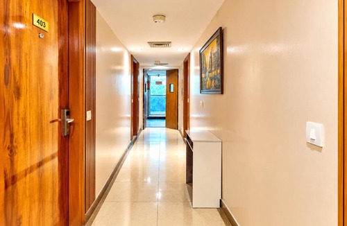 Patel Nagar Hotel | Grand Ram Han Near Metro Station