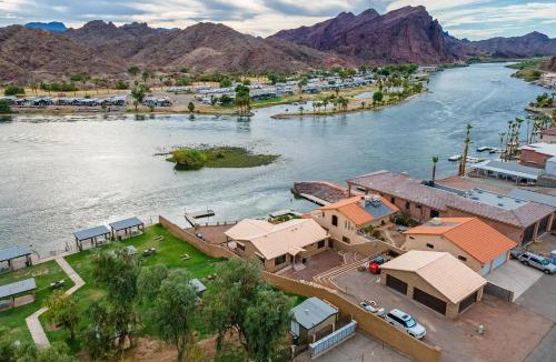 Big River House | Grand Sand Riverfront, private beach & boat dock