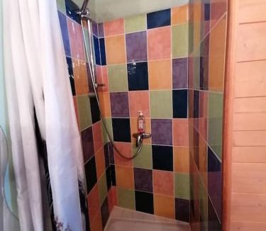 Busseol Apartment | Grand studio avec vu sur château