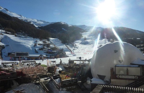 Les Orres Apartment | Grand Studio de 4 Personnes en Coeur de Station vue Pistes