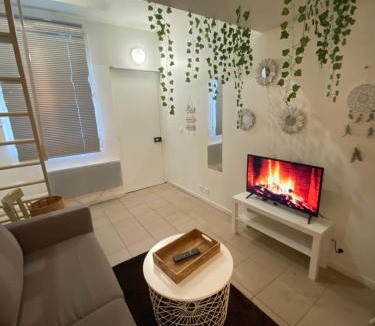 Ermont Apartment | Grand studio Ermont