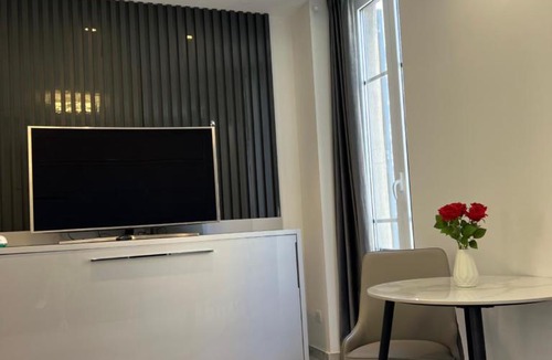 Fabron Apartment | Grand Studio Luxe