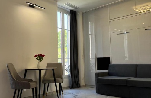 Fabron Apartment | Grand Studio Luxe