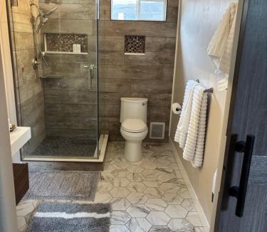 Alpine Apartment | Grand Studio with Resort Amenities