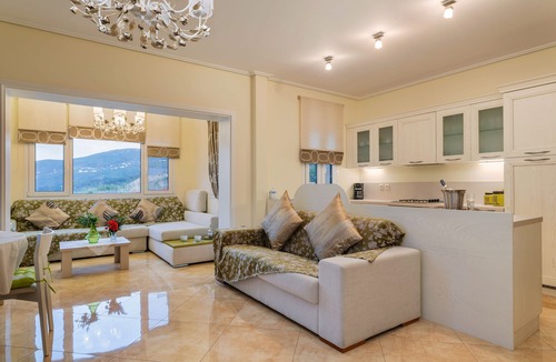 Samos Town Villa | Grand View Villas