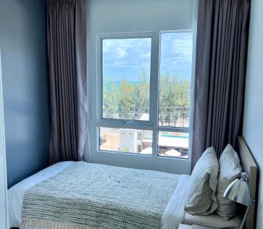 Kram Apartment | GrandBlue Condominium Mae Phim TOP FLOOR WITH SEA VIEW 706