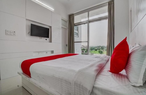 Sitapura Hotel | Grande Azure