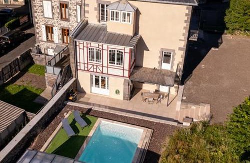 Mont-Dore House | Grande demeure avec piscine couverte et parking pour 15 personnes - FR-1-858-4
