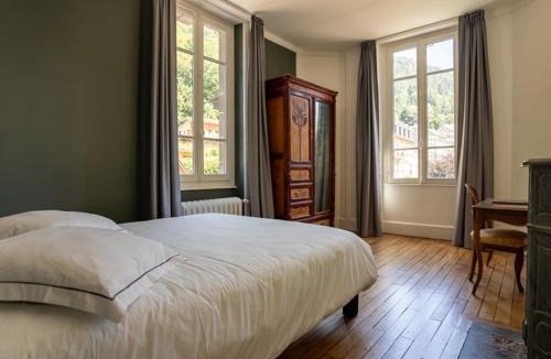 Mont-Dore House | Grande demeure avec piscine couverte et parking pour 15 personnes - FR-1-858-4
