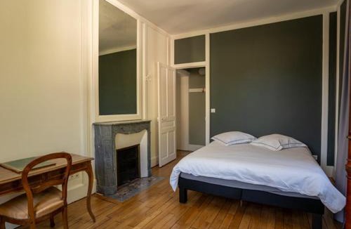 Mont-Dore House | Grande demeure avec piscine couverte et parking pour 15 personnes - FR-1-858-4