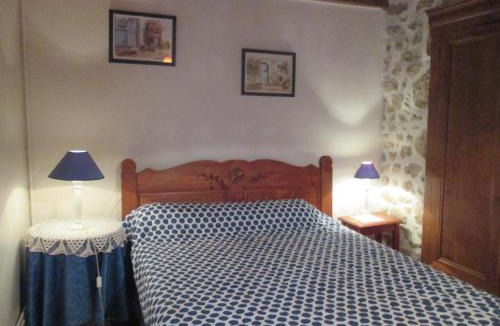 Marcillat-en-Combraille House | Grande maison en pierre avec jardin clôturé, animaux admis - FR-1-489-198