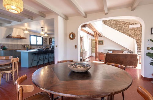 Baron Villa | Grande Maison Familiale Avec Piscine et Terrain Arboré