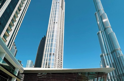 Downtown Dubai Apartment | Grande Suites by Hostiva - Burj View