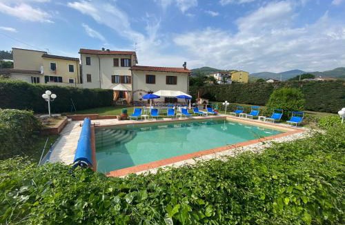 Luni Villa | Grande Villa con piscina Privata tra Versilia e Cinque Terre