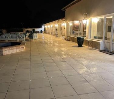 Muids House | Grande villa d'exception en Normandie tennis, piscine, jacuzzi, salle de fitness