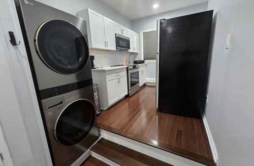 Hempstead House | Grandiosely Pleasant Suite 2