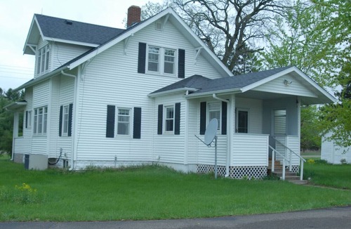 Lake Hallie House | Grandma`s Place/Country Home in the City