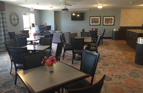 Mount Horeb Hotel | Grandstay Hotel & Suites Mount Horeb - Madison