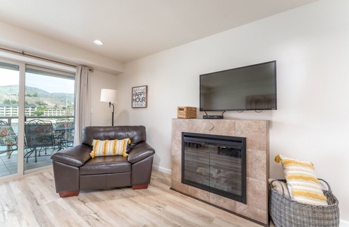 Chelan Condo | Grandview 634 Waterfront condo on Lake Chelan