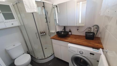 Glenroy Apartment | Grandview Garden Studio