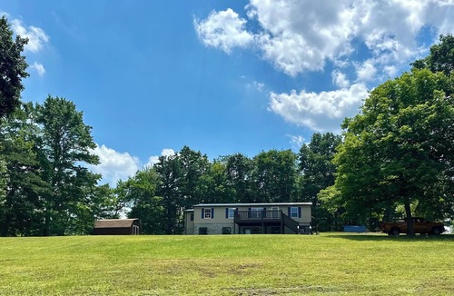 Allegheny Township House | Grandview Ridge, a Mountain Estate with scenic views and an unforgettable stay.