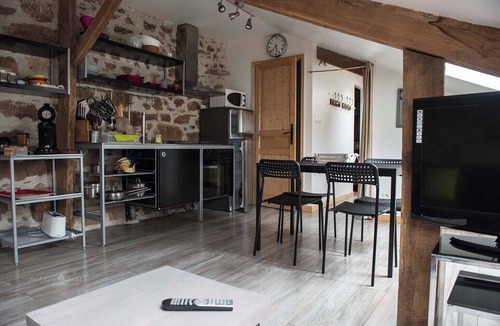 Saint-Maurice-en-Quercy House | Grange Aménagée- Corps de Ferme à la Campagne