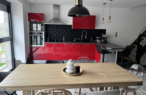 Chavelot House | Grange&Lodge apartment, sauna and swim spa