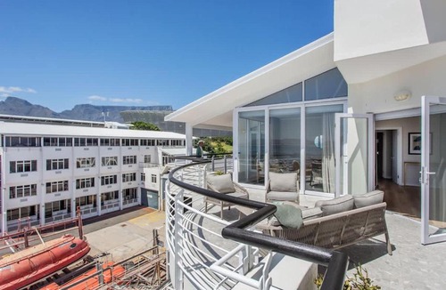 Mouille Point Apartment | Granger Infinite Views