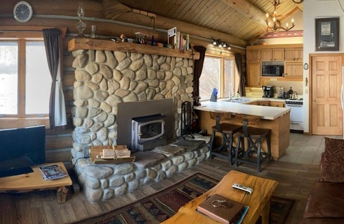 Darby Cabin | Granite Cabin at Rye Creek Lodge