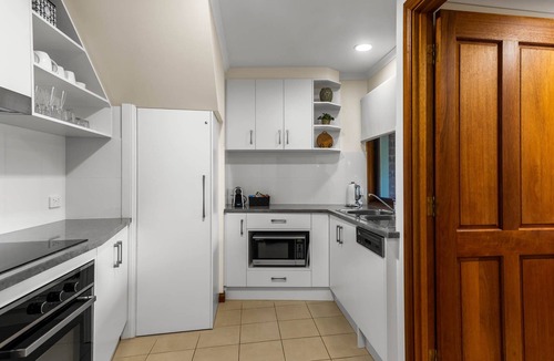 Encounter Bay Apartment | Granite Views Beachfront Apartment in Encounter Bay