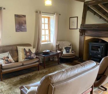 Yandoit Hills House | Granny's Cottage