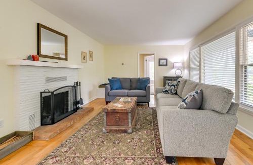 Grants Pass House | Grants Pass Getaway w/Expansive Deck!