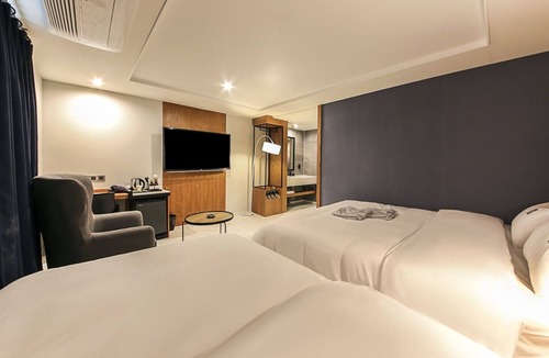 Yeonje-Gu Hotel | Gray 191 Hotel