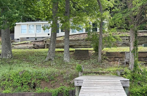 Hickory House | Gray Heron