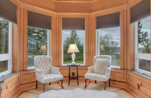 Arlington House | Graystone Castle | 7BR Luxury Estate near Seattle