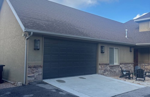 Granite Ridge House | Great 3-bedroom secluded mother-in-law house in sandy. Near canyon. Hot tub.