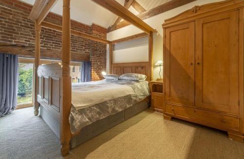 Fakenham House | Great Barn