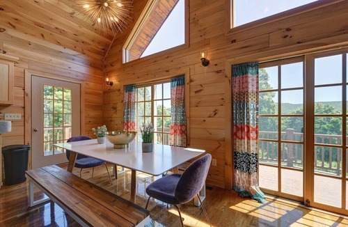 Great Barrington House | Great Barrington, Cabin Sleeps 14, Walk To Town