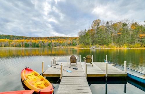 Glendale House | Great Barrington Lakeside Getaway w/Kayak & Grill