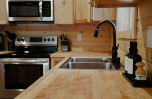 Webster Cabin | Great Bear Getaway. Your peaceful retreat in the heart of cabin country!