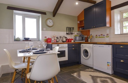 Saint Kew House | GREAT BRIGHTOR COB BARN, character holiday cottage in St Kew Highway