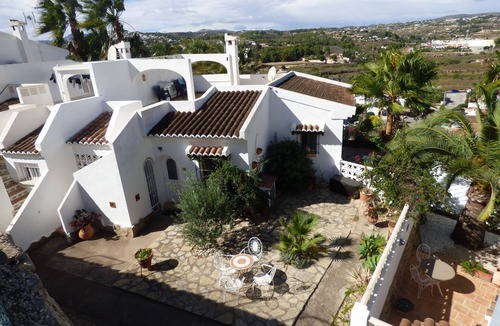 Paichi Villa | Great Bungalow with Amazing View and Communal Pool