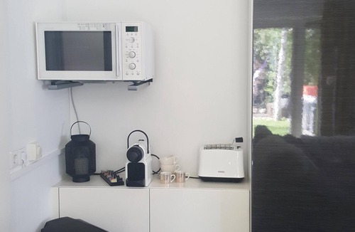Amsterdam East Apartment | Great Canal Studio 15 min downtown